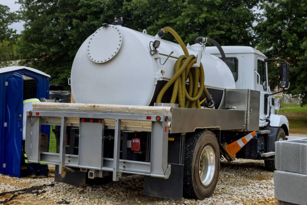 Best High-end porta potty rental  in Lincolndale, NY
